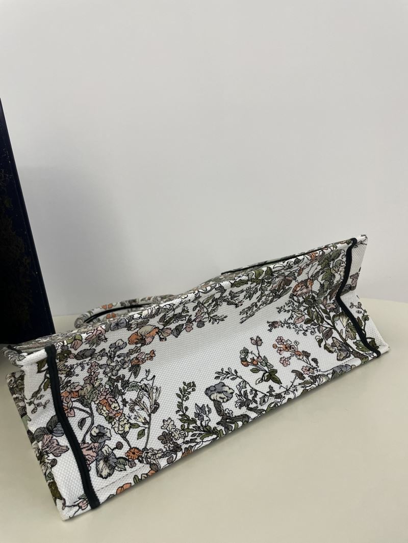 Christian Dior Shopping Bags